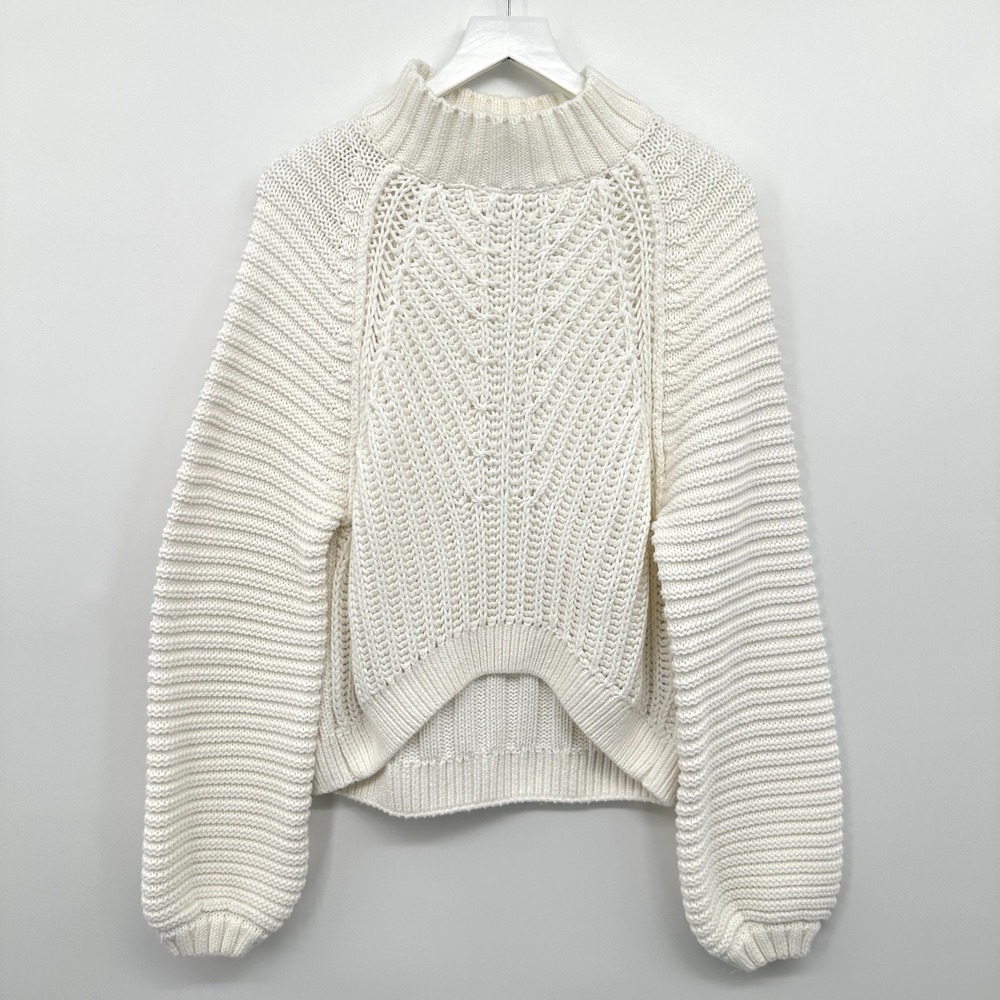 Free People Pullover Sweater Size Medium Slouchy Chunky Knit Hi Low Quiet Luxury